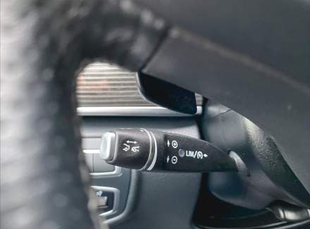 Mercedes-Benz - V-class