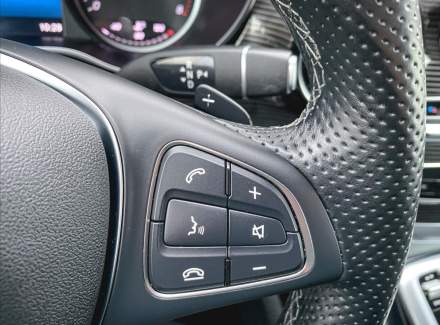 Mercedes-Benz - V-class