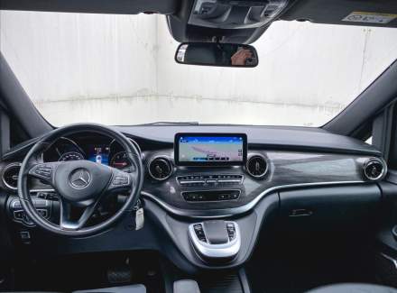 Mercedes-Benz - V-class