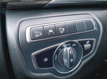 Mercedes-Benz - V-class