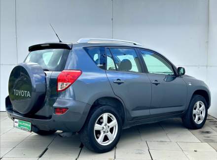 Toyota - RAV 4