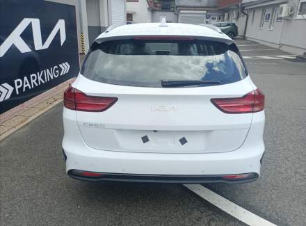 Kia - Cee'd