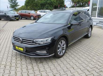 Volkswagen - Passat