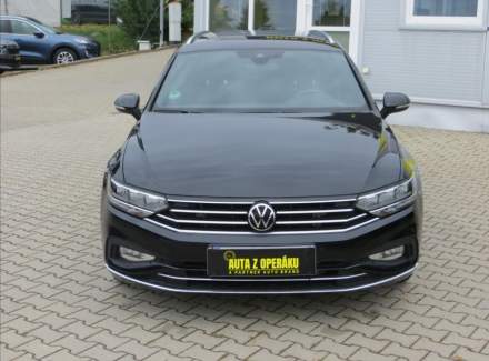 Volkswagen - Passat
