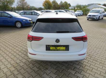 Volkswagen - Golf