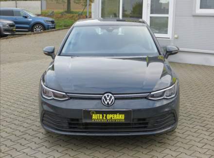 Volkswagen - Golf