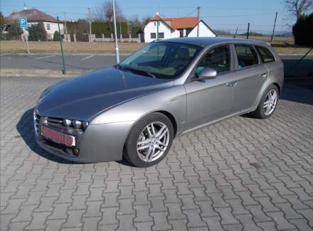 Alfa Romeo - 159