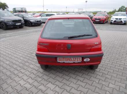 Peugeot - 106