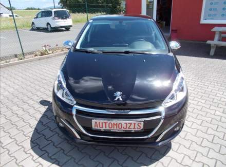 Peugeot - 208