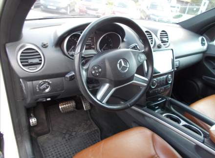 Mercedes-Benz - M-class