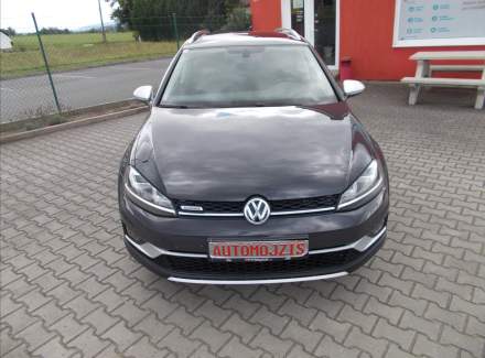 Volkswagen - Golf