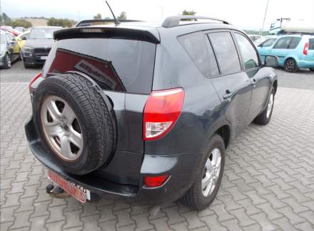Toyota - RAV 4