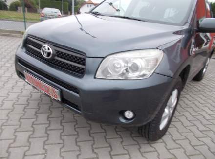 Toyota - RAV 4