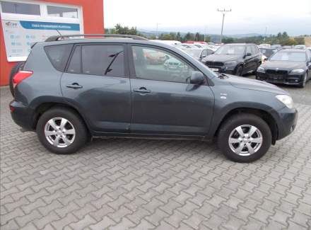 Toyota - RAV 4