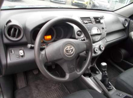 Toyota - RAV 4