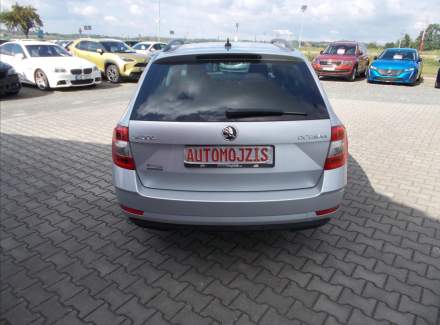 Škoda - Octavia