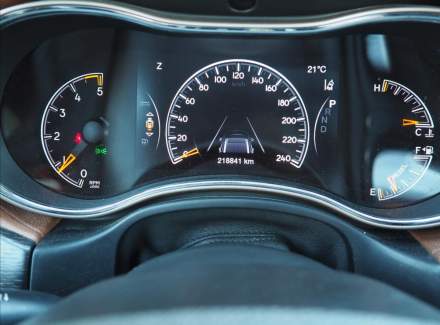 Jeep - Grand Cherokee