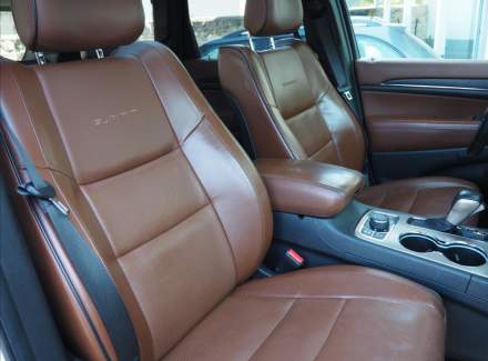 Jeep - Grand Cherokee