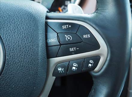 Jeep - Grand Cherokee