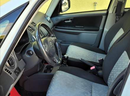 Suzuki - SX4