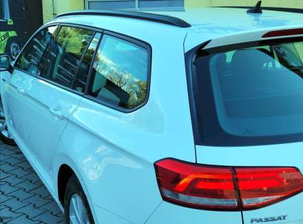 Volkswagen - Passat