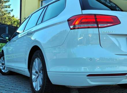 Volkswagen - Passat