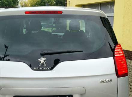 Peugeot - 5008