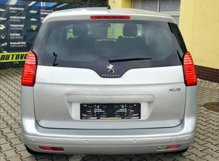 Peugeot - 5008