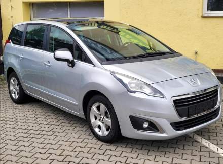 Peugeot - 5008