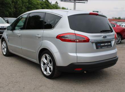 Ford - S-MAX