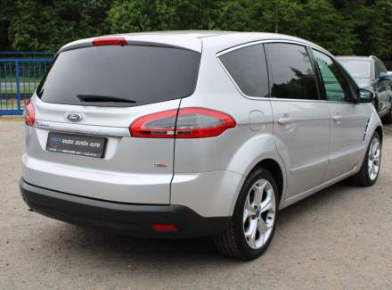 Ford - S-MAX