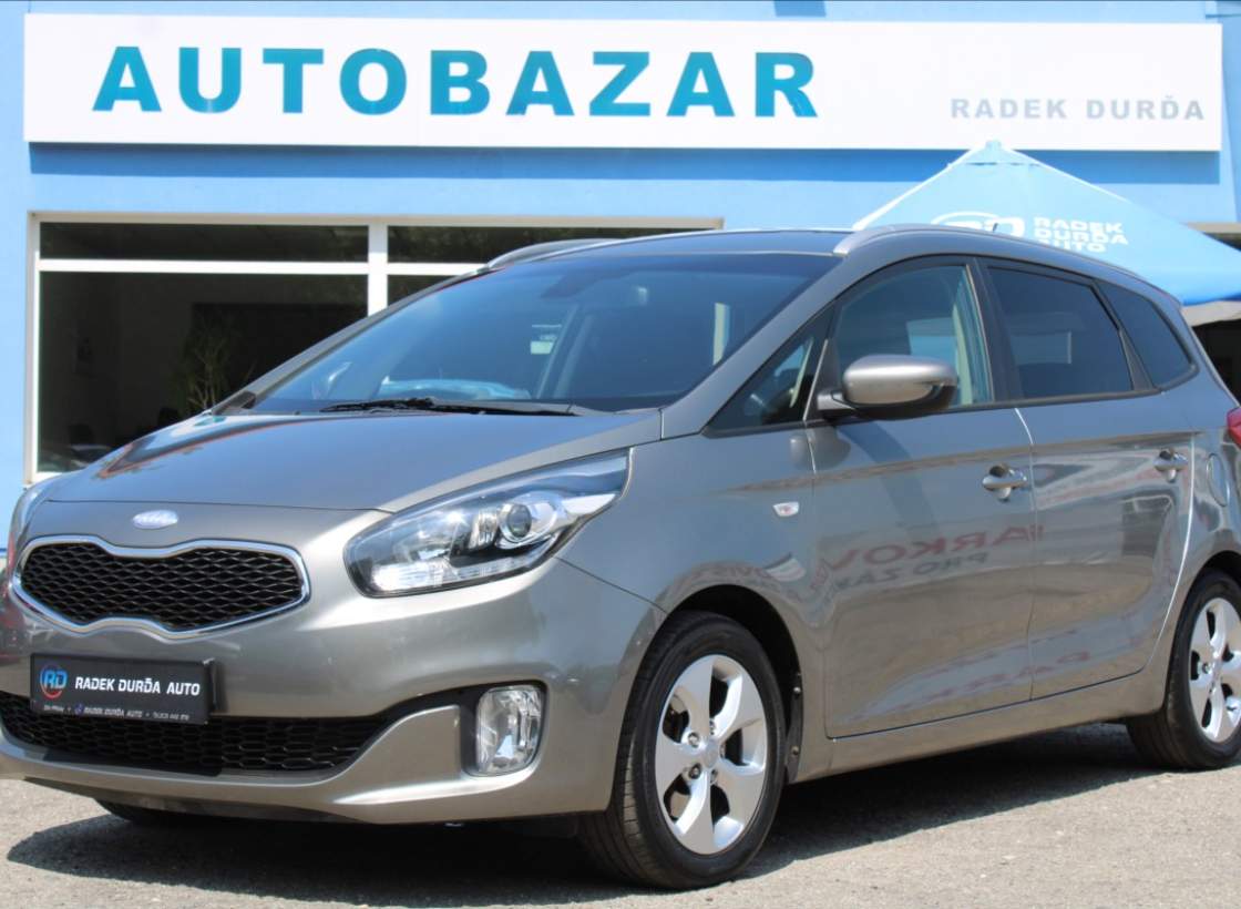 Kia - Carens