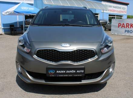 Kia - Carens