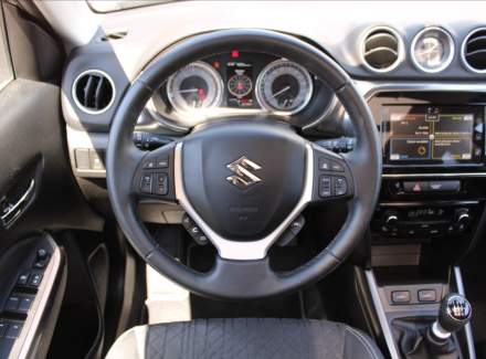 Suzuki - Vitara