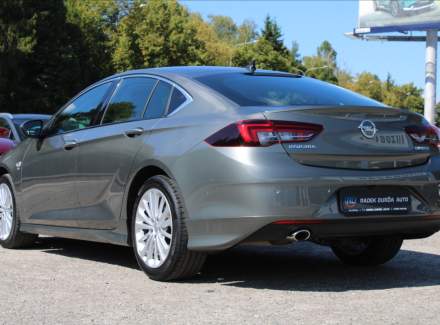 Opel - Insignia