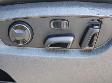 Volkswagen - Touareg