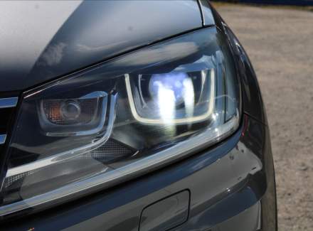 Volkswagen - Touareg