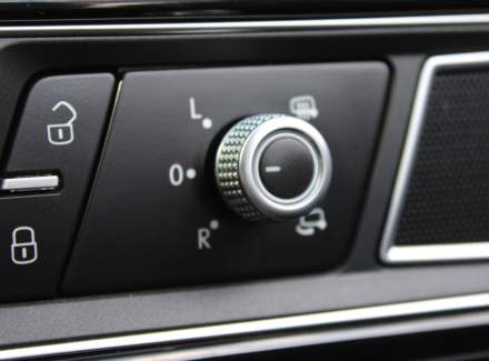 Volkswagen - Touareg