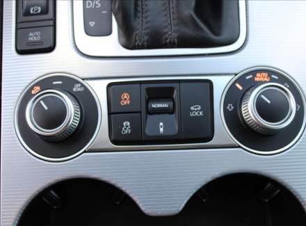 Volkswagen - Touareg