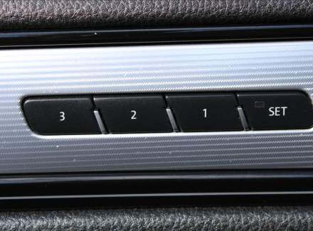 Volkswagen - Touareg