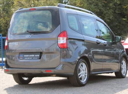 Ford - Tourneo Courier