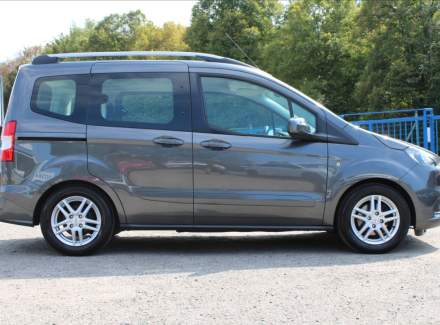 Ford - Tourneo Courier