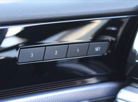 Volkswagen - Touareg