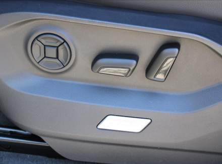 Volkswagen - Touareg