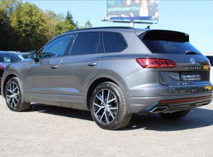 Volkswagen - Touareg