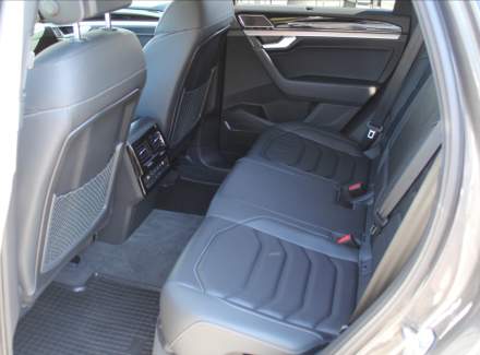 Volkswagen - Touareg