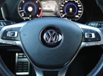 Volkswagen - Touareg