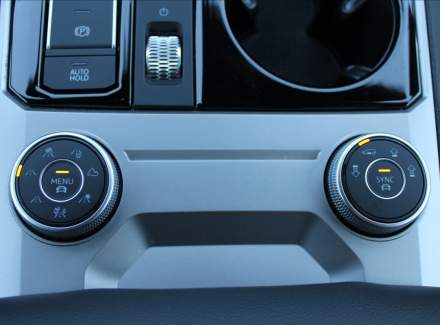 Volkswagen - Touareg