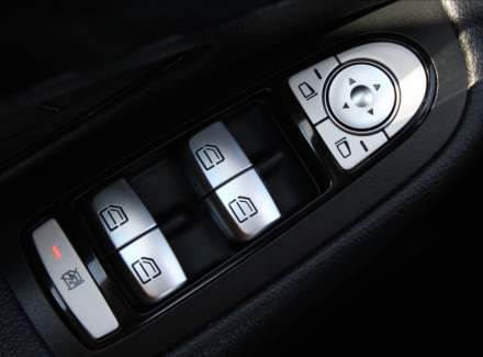 Mercedes-Benz - C-class