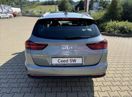 Kia - Cee'd